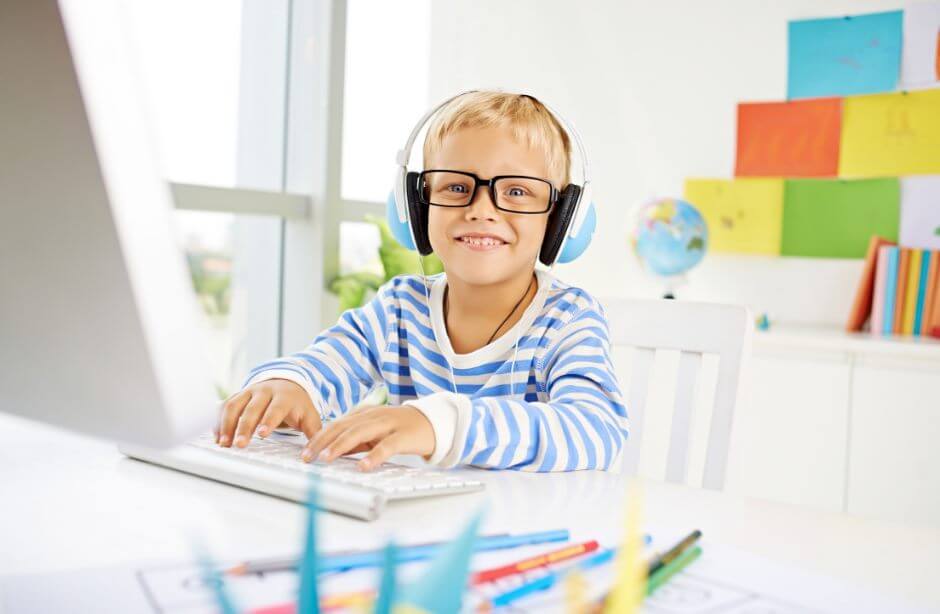 panie w okularach z powłoką Prevencia - Essilor